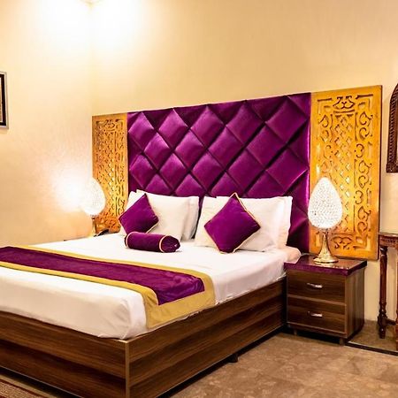 Rose Palace Hotel, Gulberg Lahore Exterior foto