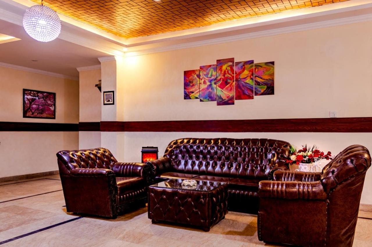 Rose Palace Hotel, Gulberg Lahore Exterior foto