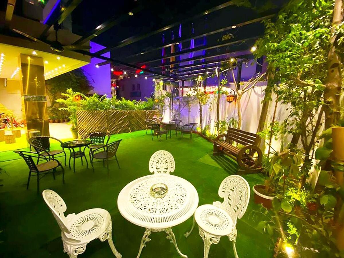 Rose Palace Hotel, Gulberg Lahore Exterior foto